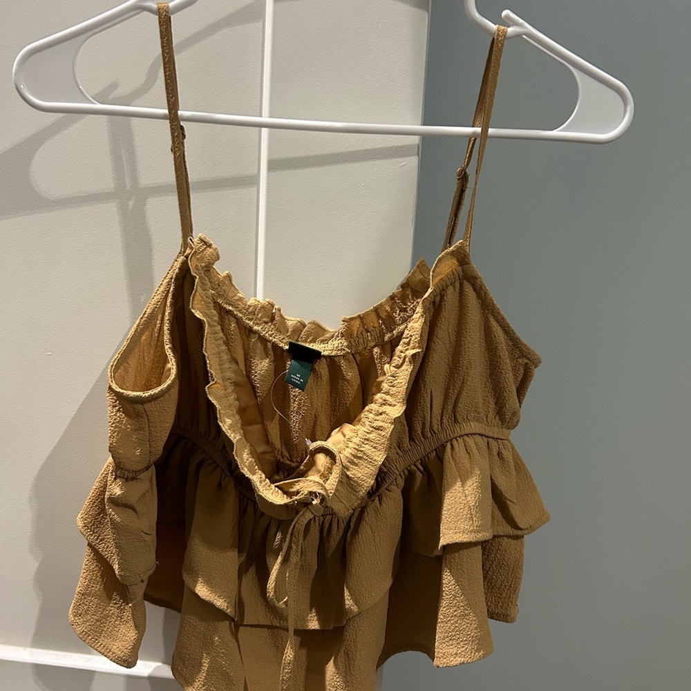 cropped tank top